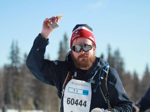 Einar Tørnquist passerer Skramstadsetra i 2022.