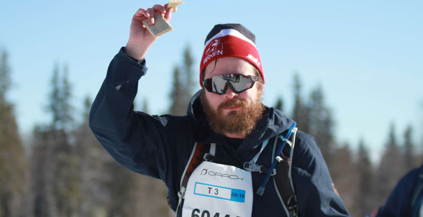 Einar Tørnquist passerer Skramstadsetra i 2022.